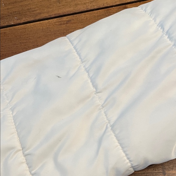 Old Navy Cream Puffer Jacket - Picture 5 of 10
